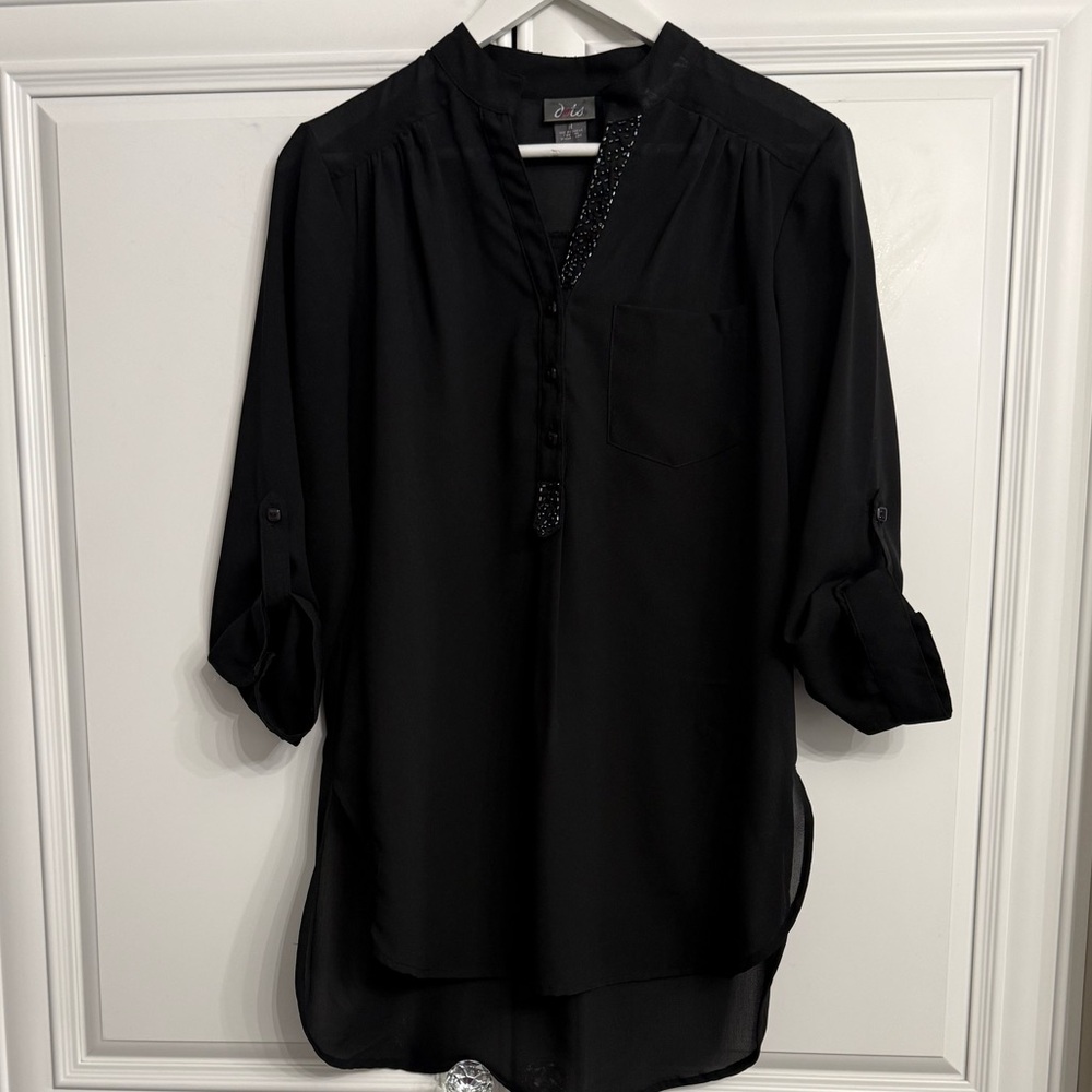 Dots Sz Medium Black Semi-Sheer Hi-Low Blouse V-Neck 3/4 Roll Tab Sleeves Beads